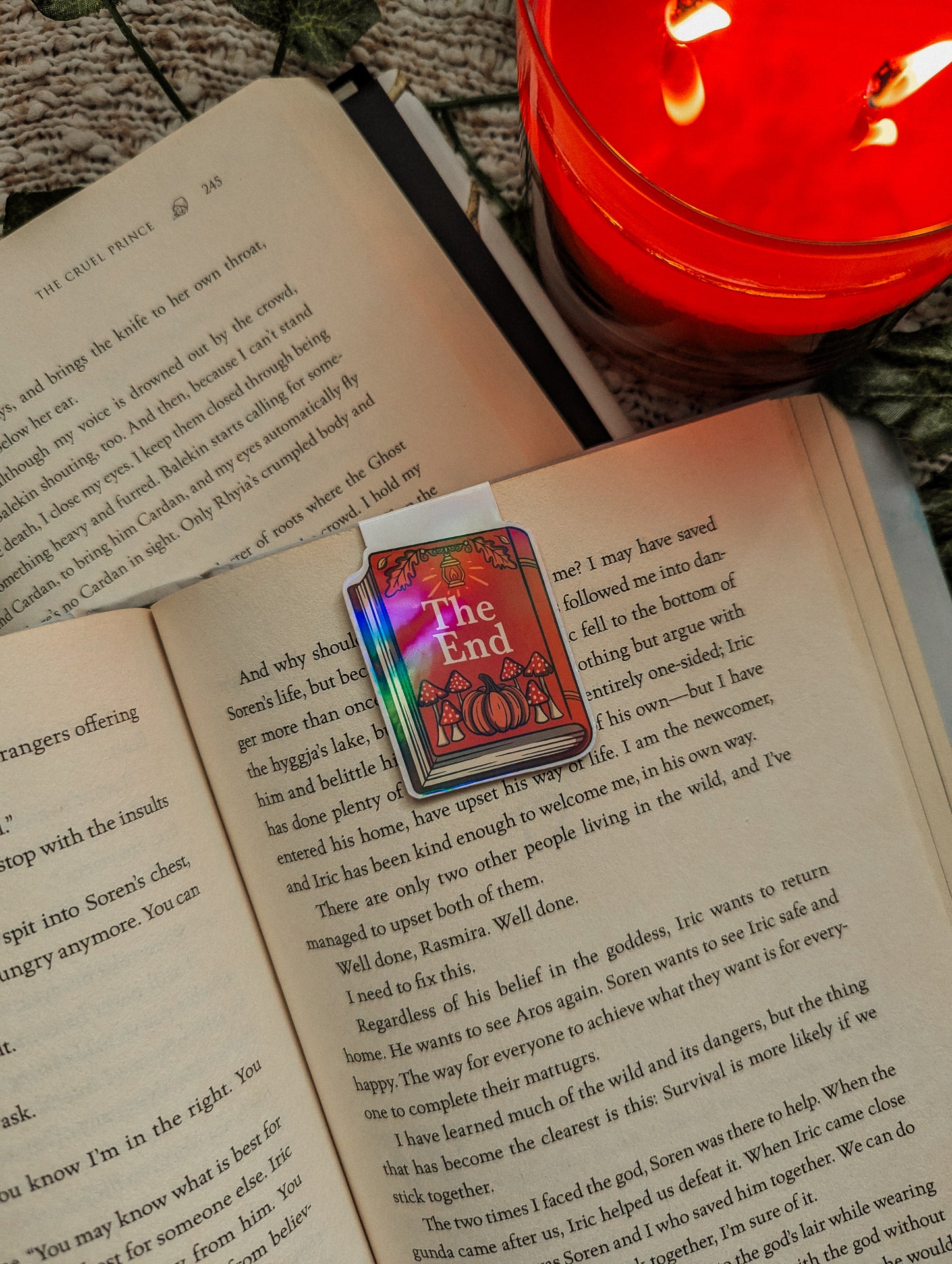 Cosy Reads Magnetic Bookmark